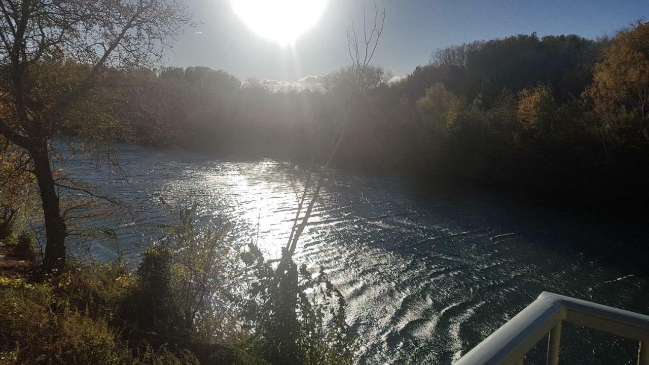 Gite Face A La Riviere -Proche Du Pont Du Gard- Montfrin Ngoại thất bức ảnh